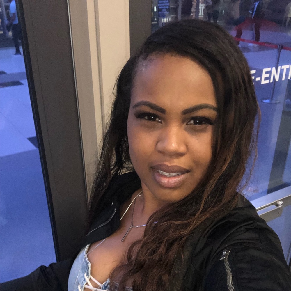 Meet your Posher, Ashley